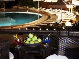 Arco (Agia Paraskevi)