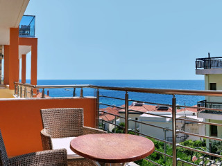 Vicky Hotel, Agios Isidoros Plomari