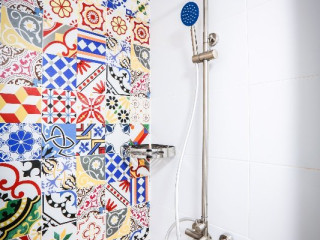 COMPLEX SPRING HOLIDAY