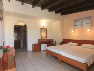 Sea Bird Hotel (Moraitika)