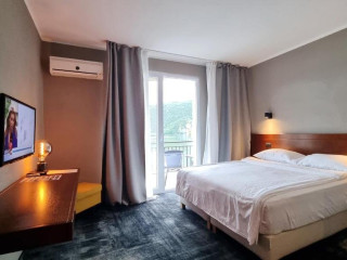 PENSIUNEA SEPTEMBRIE