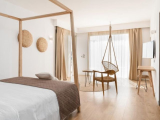 Sea Side Resort AND Spa Hotel