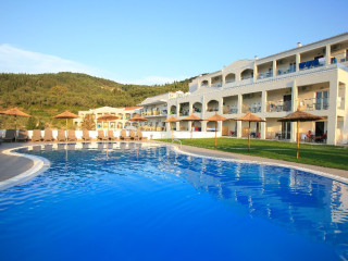 SAINT GEORGE PALACE (Agios Georgios)