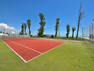 Club Mediteranean - (Mercur- Minerva)