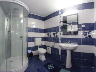 PENSIUNEA LACRAMIOARA