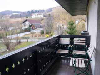 Pensiunea Hanul Simon CM