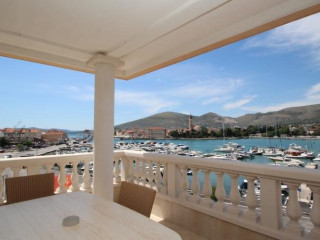 Trogir Palace (Trogir)