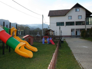 Select Holiday Villas