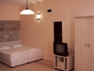 ROSE VILLAGE APART HOTEL	