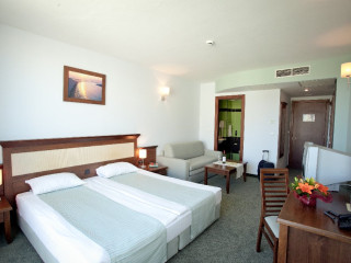 Grand 5 Hotel & Plaza Sukhumvit Bangkok