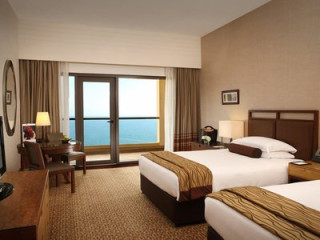 Amwaj Rotana Jumeirah Beach