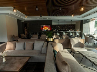 HOTEL AZUGA SKI BIKE RESORT