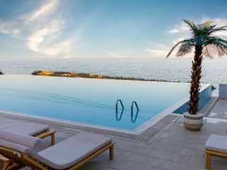 Complex Pam Beach