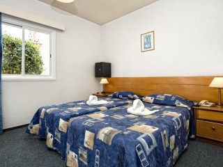 Sunny Hill Hotel Apts (Paphos)