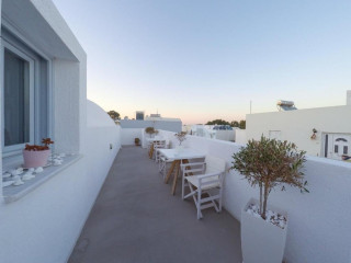 Central Fira Hotel (Fira Santorini) 