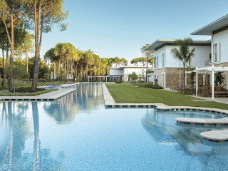 AZURE VILLAS BY CORNELIA