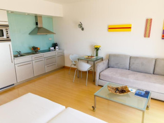 Marina Club Suite Hotel