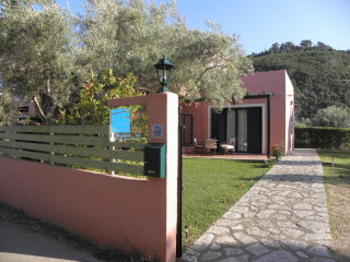 Ionian Breeze Studios (Lefkada Town)