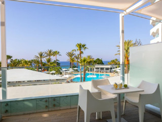 Crystal Springs Beach Hotel (Protaras)