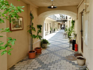 . Safrano Palace