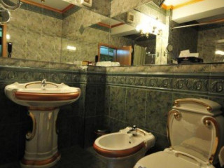 Hotel Ambassador