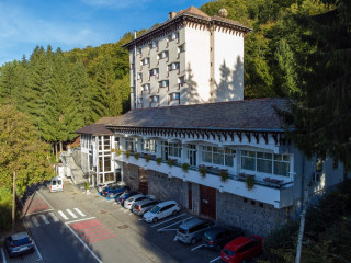 HOTEL HEFAISTOS