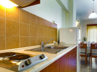 Tsambikos Apartments