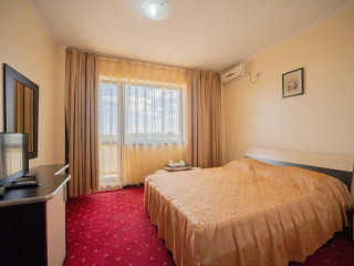 Coral cm Eforie Nord