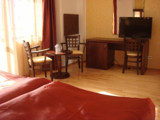 HOTEL VALEA CU PESTI