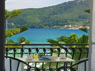 Athina Hotel