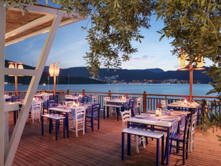 DOUBLETREE BY HILTON ISIL CLUB RESORT