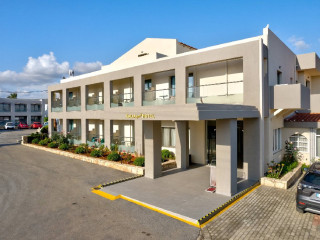Kalia Beach (R)