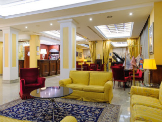 Admiral Palace (Marina Centro)