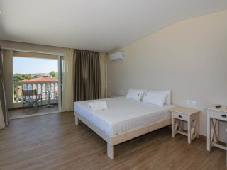 Belussi Beach Hotel and Suites (Kipselis CR)