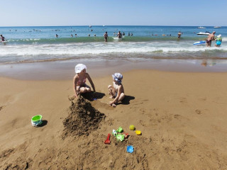 MHOLIDAY HOTELS STONE PALACE.