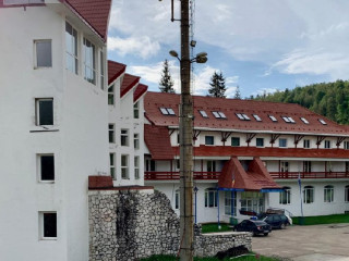 Hotel Iadolina