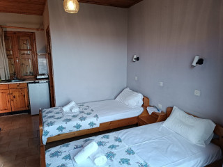 Magdalini Studio, Anaxos