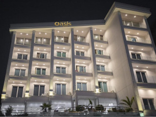 Oasis Hotel (Sarande)