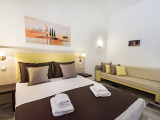 Rigas (Skopelos Town)