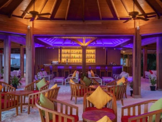 Dhigufaru Island Resort 