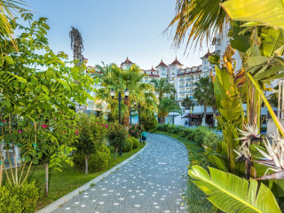 SERENIS SIDE HOTEL