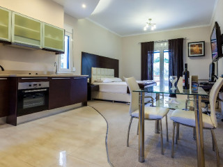 Pearl Bay  (Vrodados)