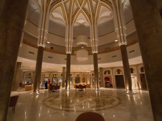 GOLDEN TULIP TAJ SULTAN (recomandat 4*+)