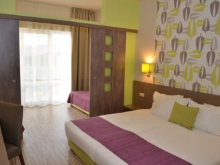 Aqua Nevis Hotel