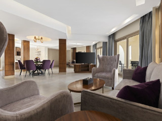 XANADU MAKADI BAY
