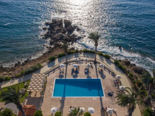 Vrachia Beach Hotel Suites