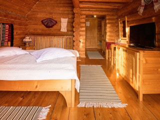 Cabane Cota 1000