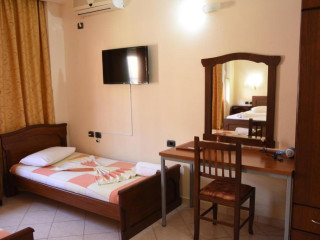 Hotel Visad (Sarande)