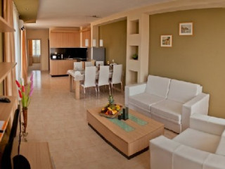 GREEN LIFE BEACH RESORT