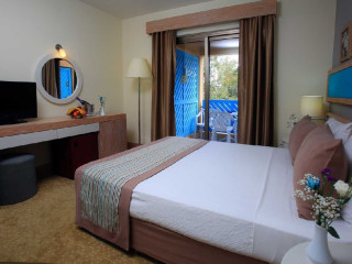 LABRANDA EXCELSIOR SIDE.